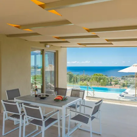 Lassi Collection Argostoli (Kefalonia)